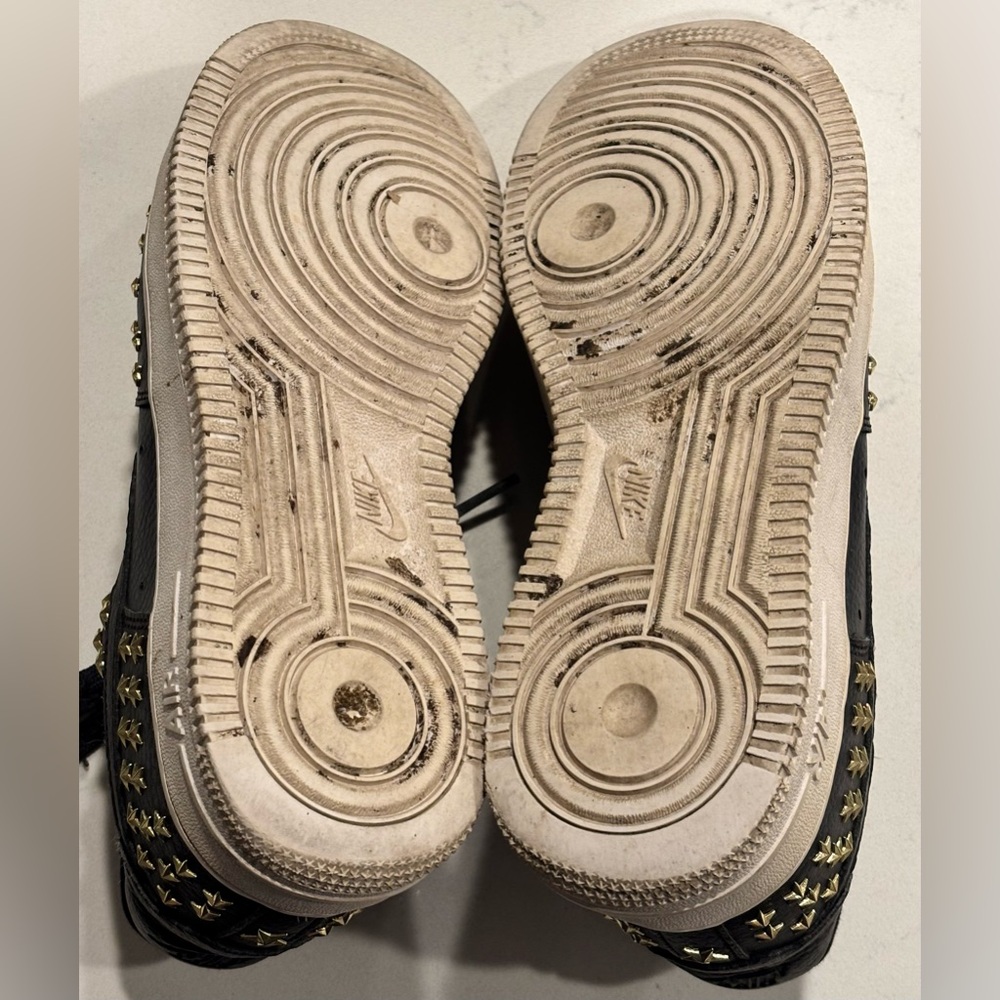 Nike Air Force 1 07 XX GOLD Low Star Studded Black & White Sneakers - Women’s 7 - Picture 14 of 14